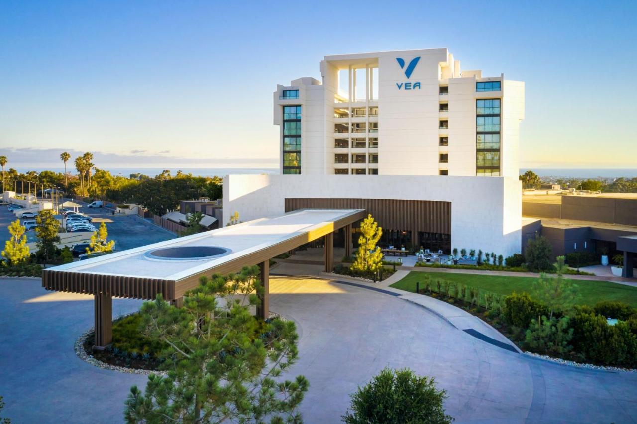 Newport Beach, A Marriott &