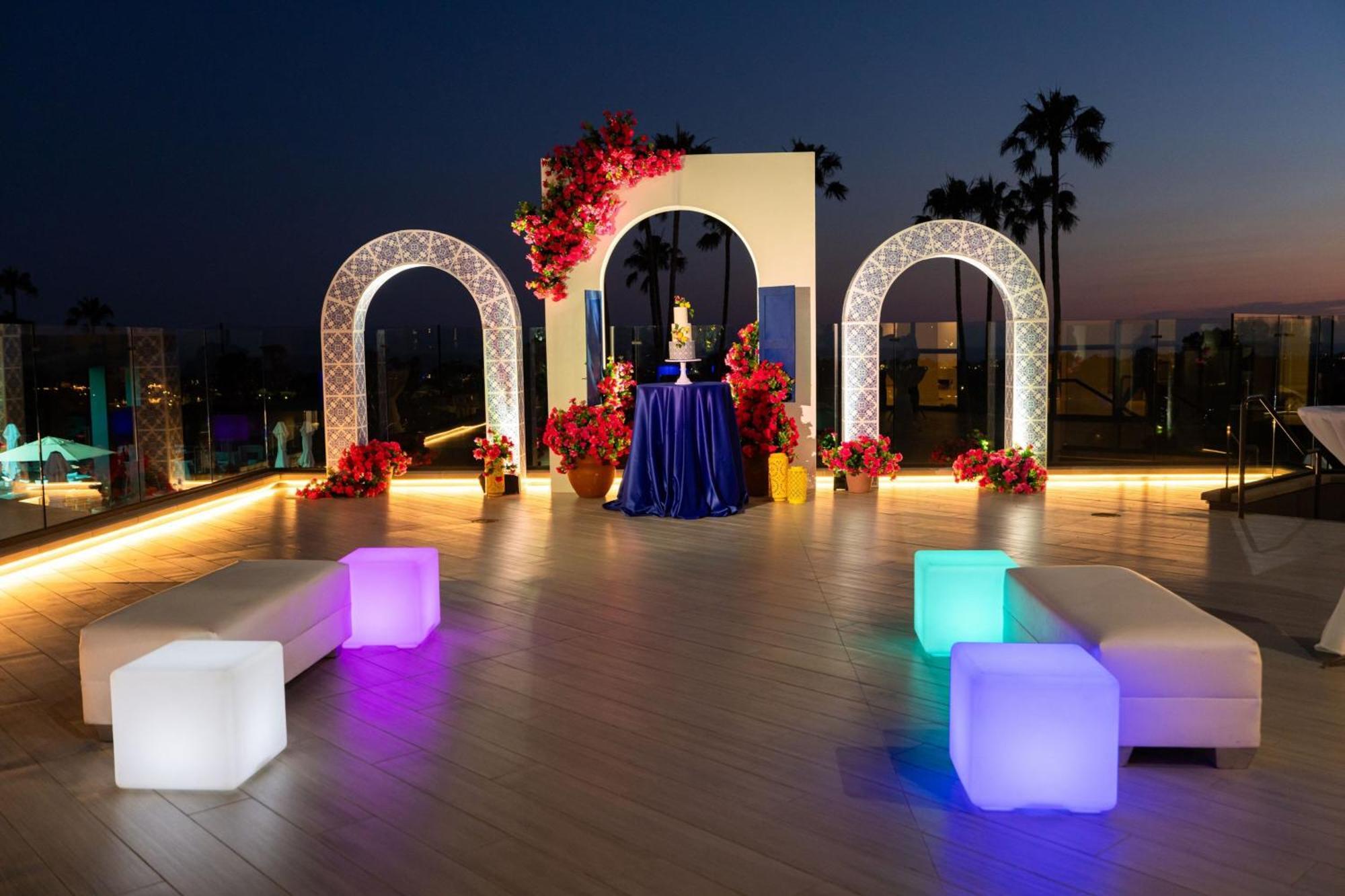 Hotel Newport Beach, A Marriott &