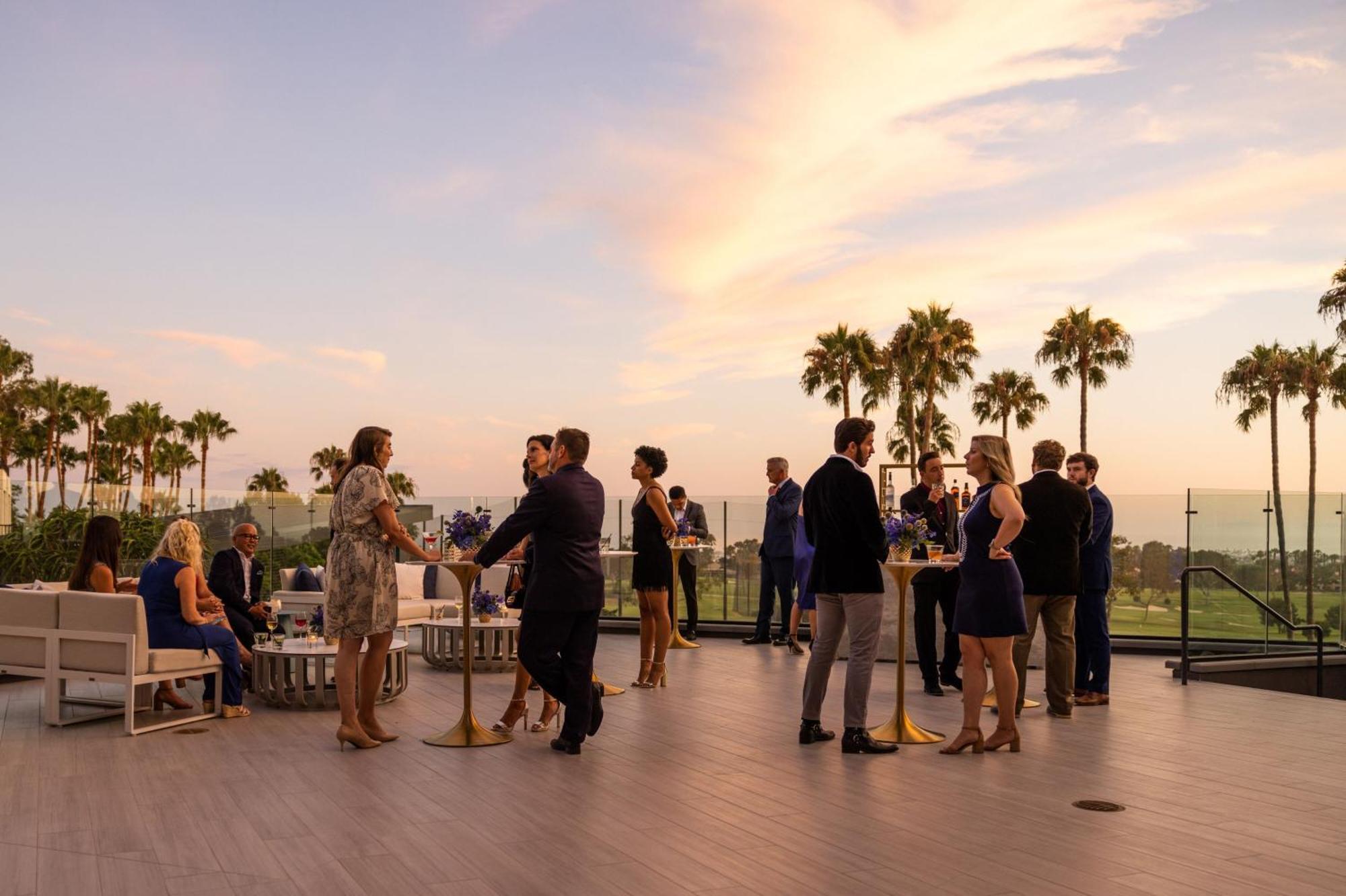 Newport Beach, A Marriott & 4* Newport Beach