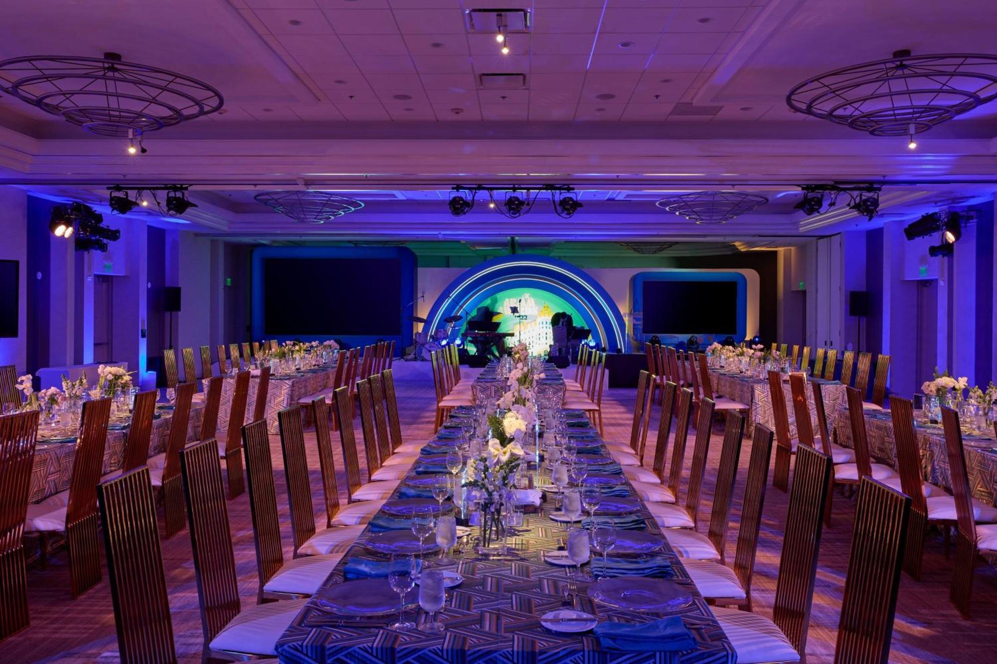 Newport Beach, A Marriott & Hotel 4*