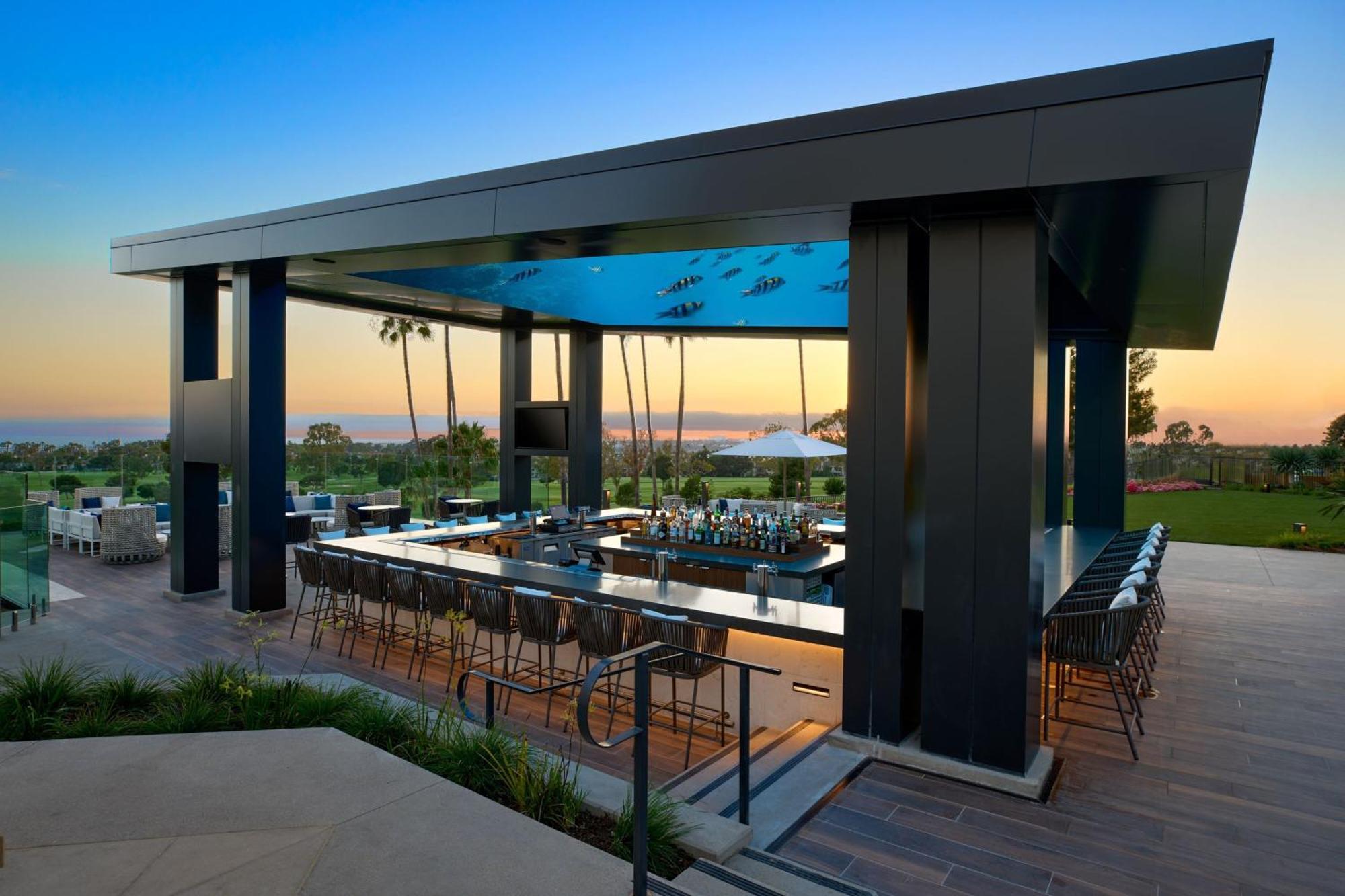 Newport Beach, A Marriott & 4*