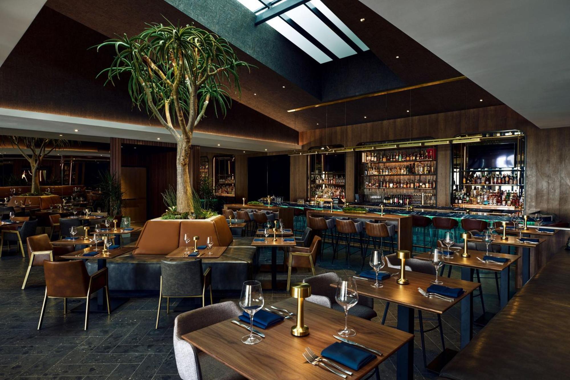 Newport Beach, A Marriott & 4* Newport Beach