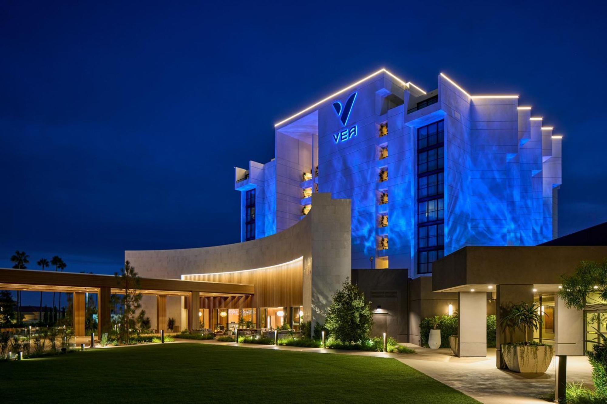 Newport Beach, A Marriott &